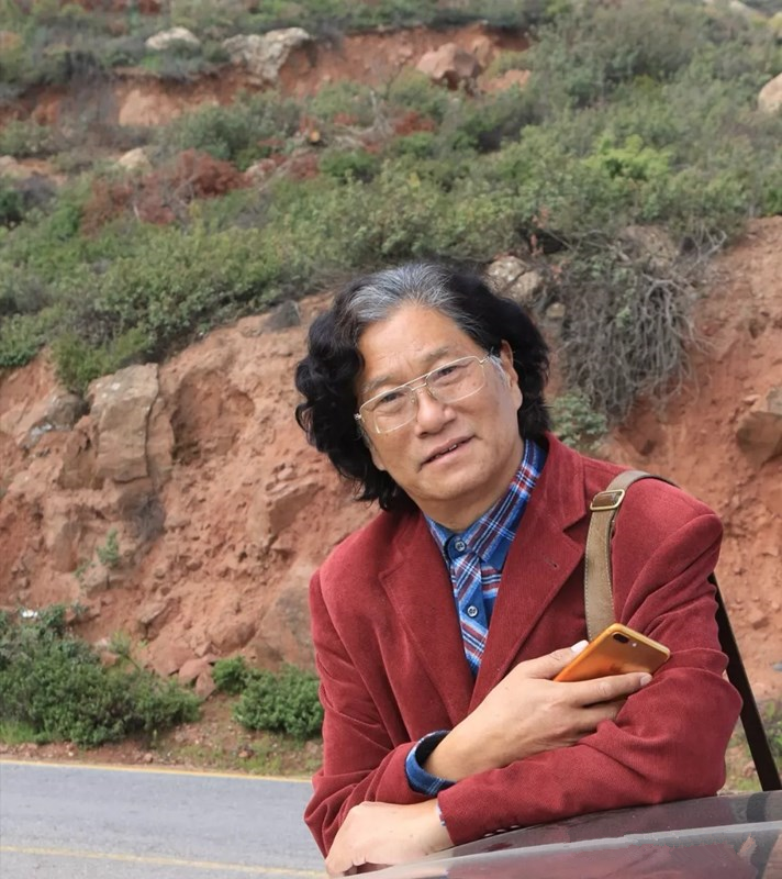 画家冯增木