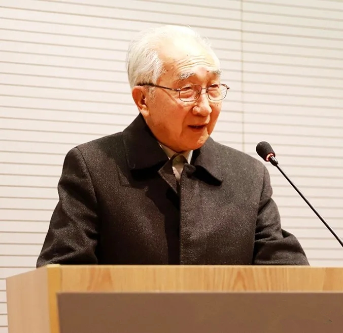 靳尚谊